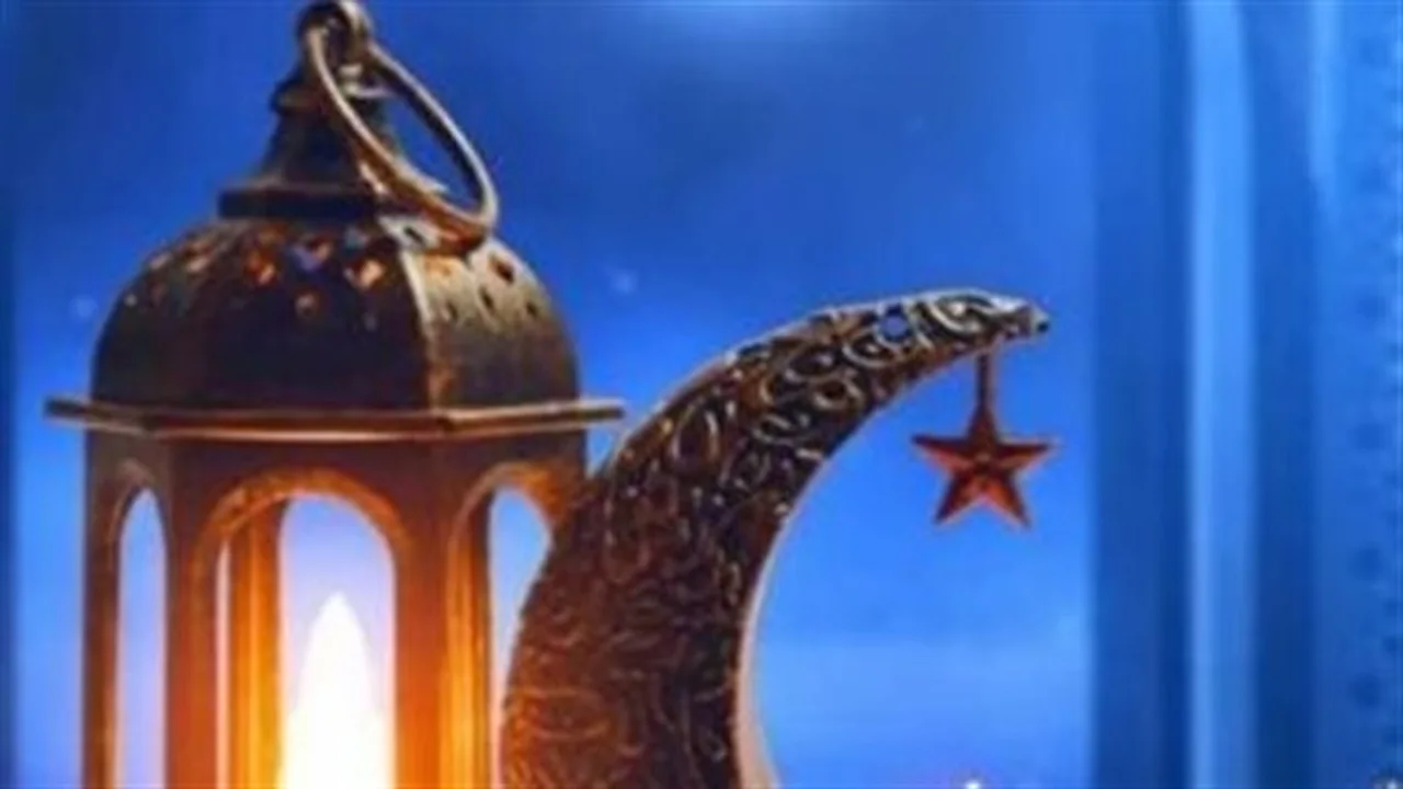 موعد رؤية الهلال.. العد التنازلي لاستقبال شهر رمضان في مصر والدول العربية